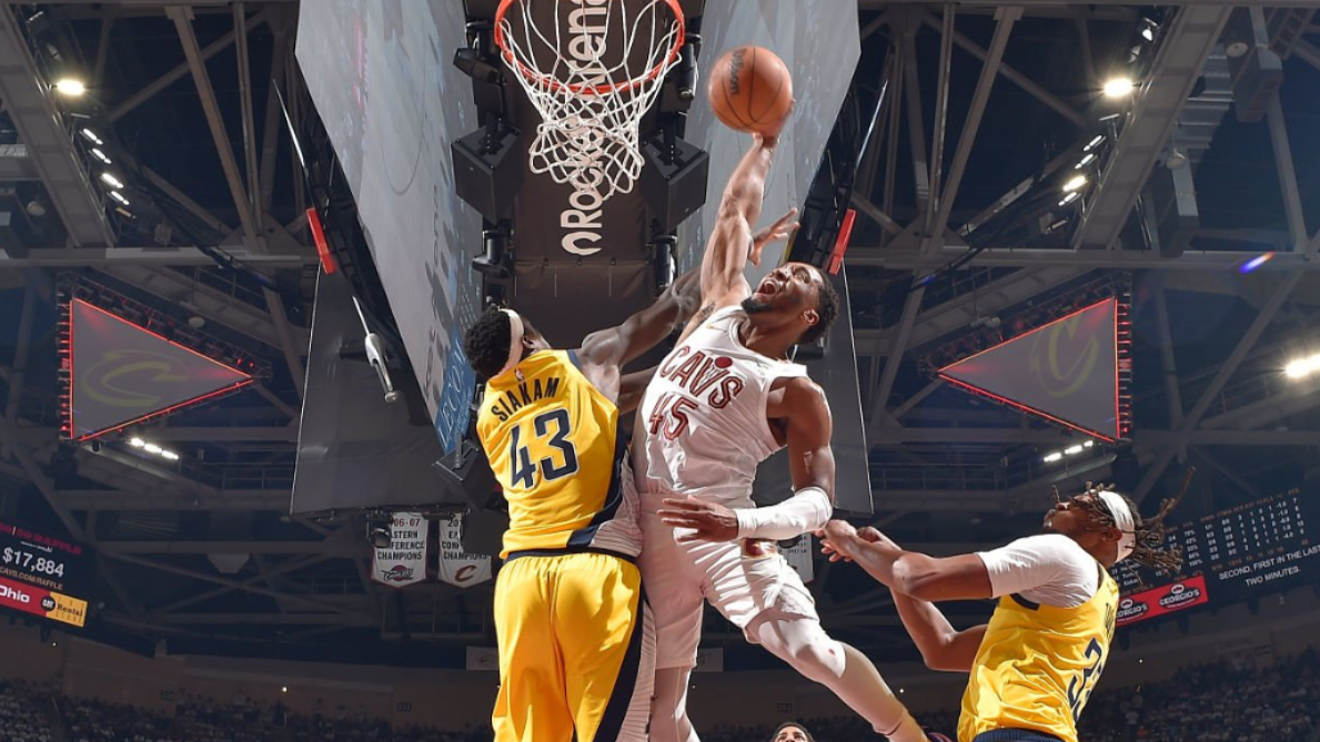 九游电脑版-西亚卡姆重要时刻出色防守，独行侠带队取胜！