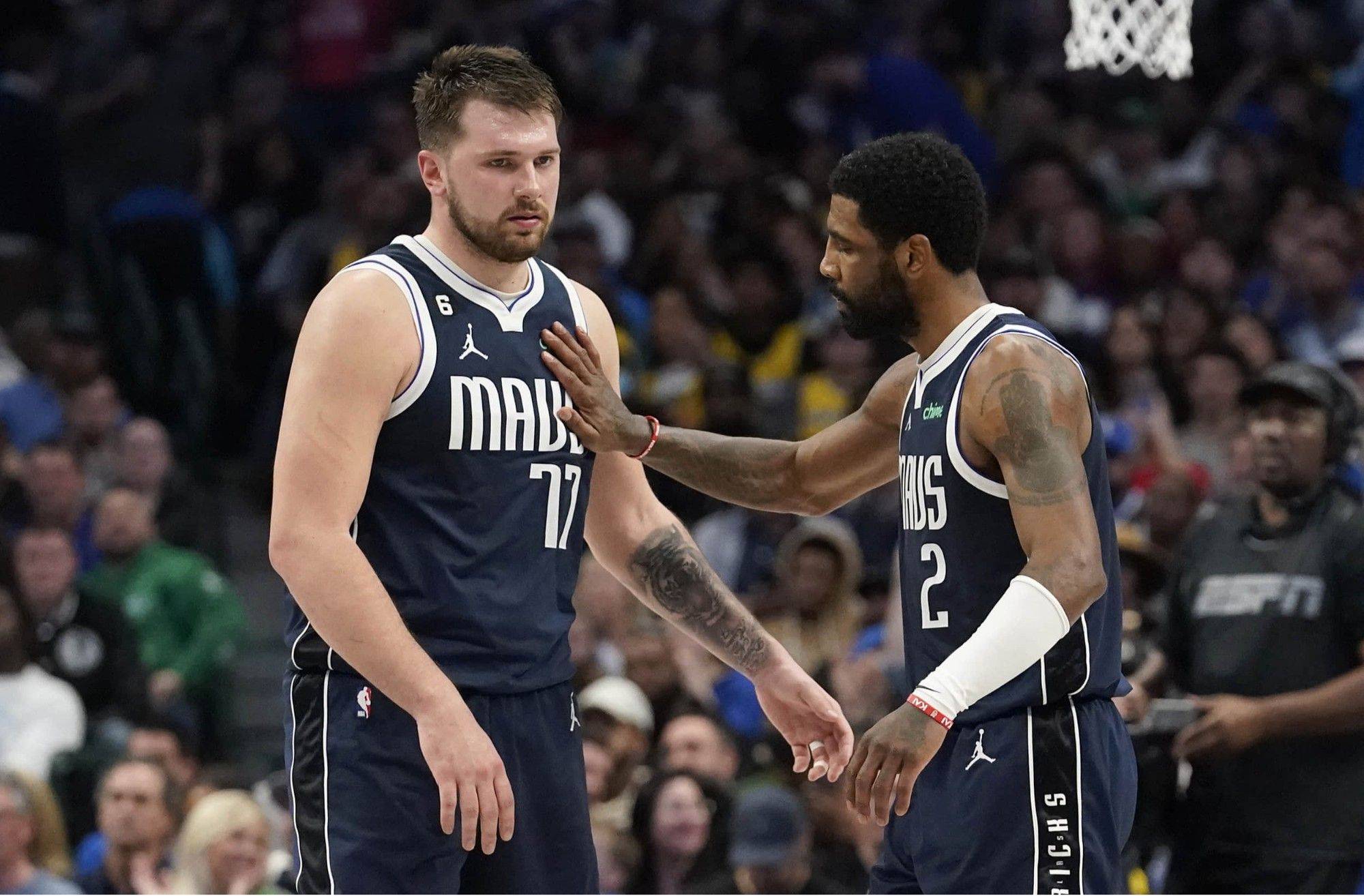 九游电脑版辅助-巴特勒重要时刻最后时刻胜出，独行侠带队取胜！